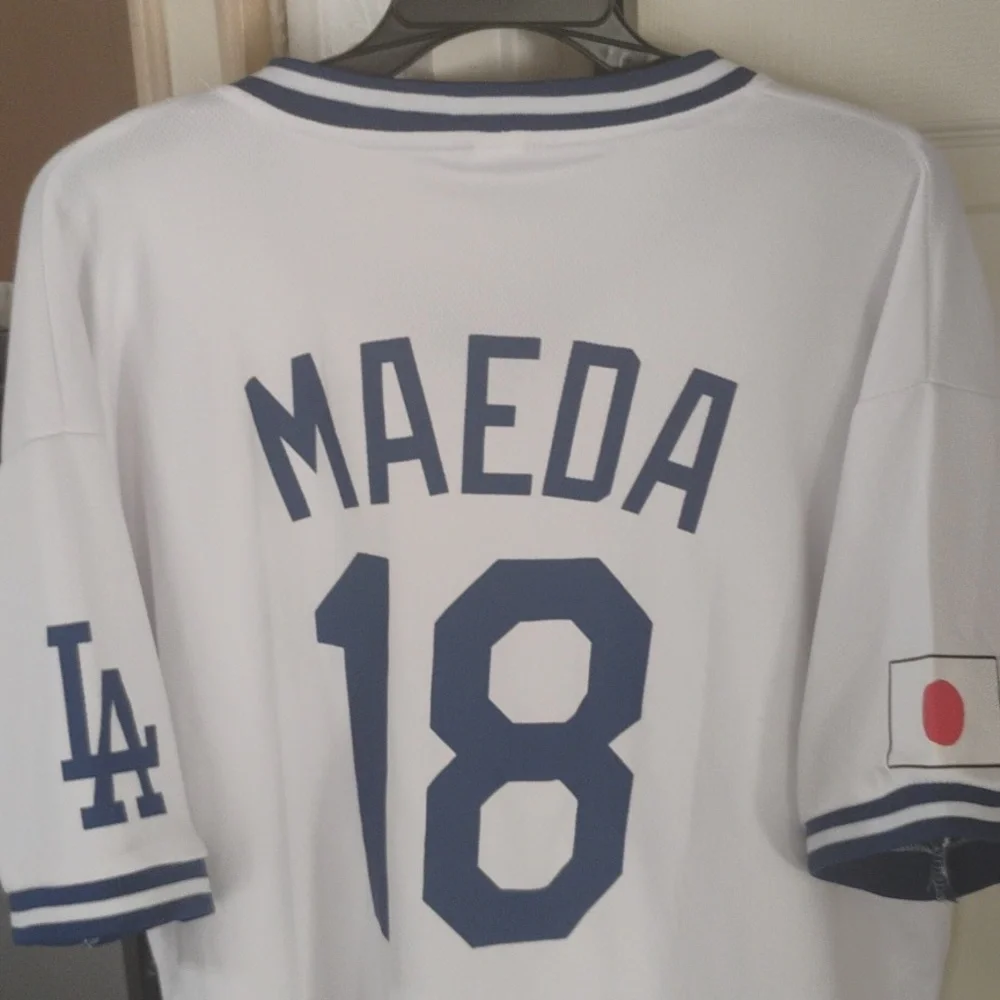 LA Dodgers Jersey - Picture 2 of 5